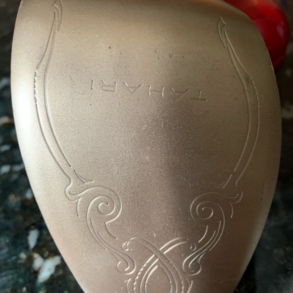 Tahari red patent leather, size 7 1/2 medium   New - Picture 5 of 6